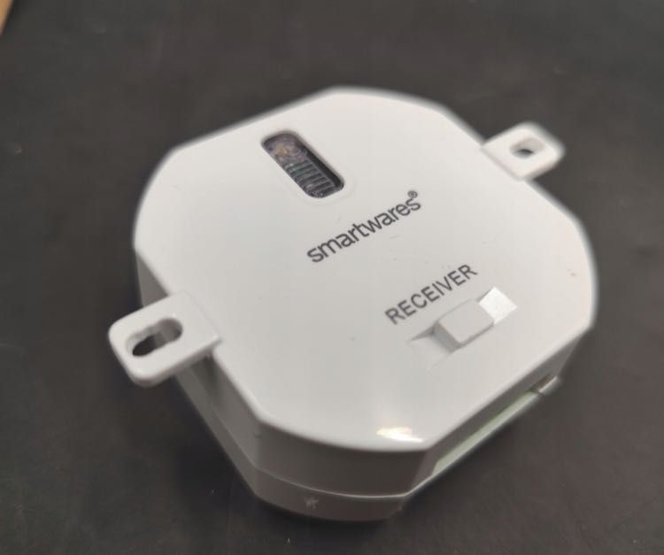 Wyłącznik pojedynczy sterowany pilotem Smartwares SH4-90260