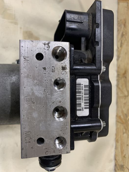 Блок ABS Peugeot 3008 5008 Насос ABS Пежо