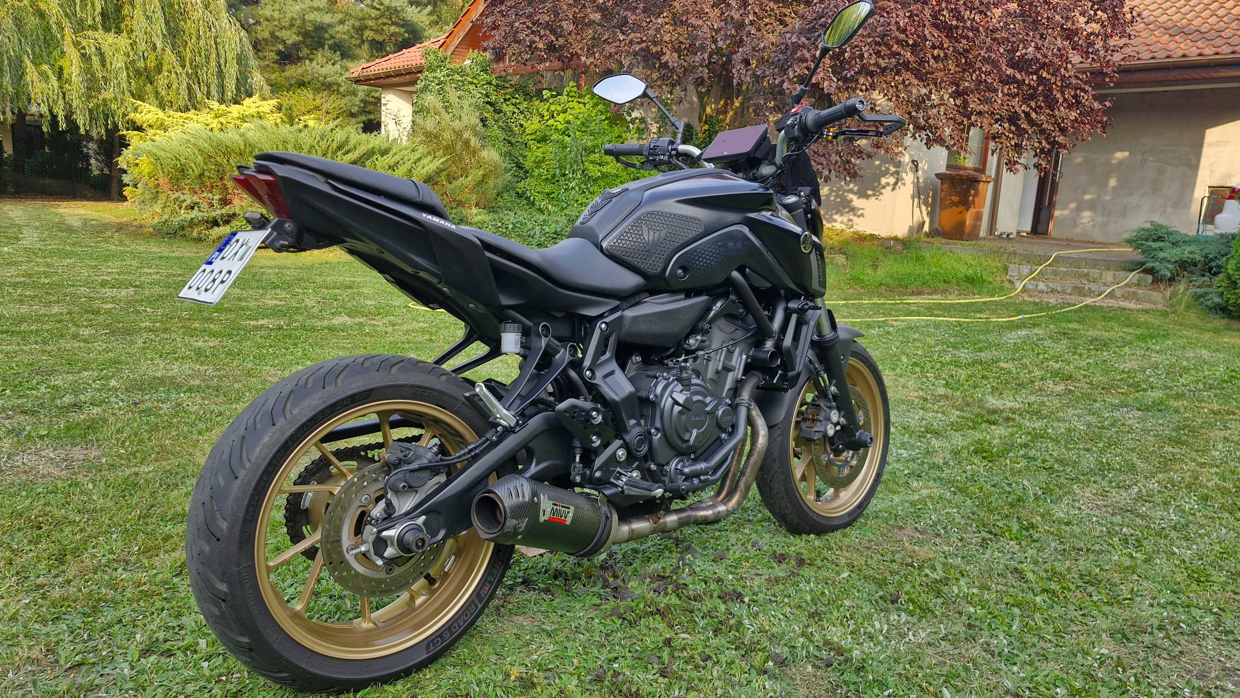 Yamaha MT07 2023 A2 (ODBLOKOWANY) UNIKAT-złote felgi wydech MIVV