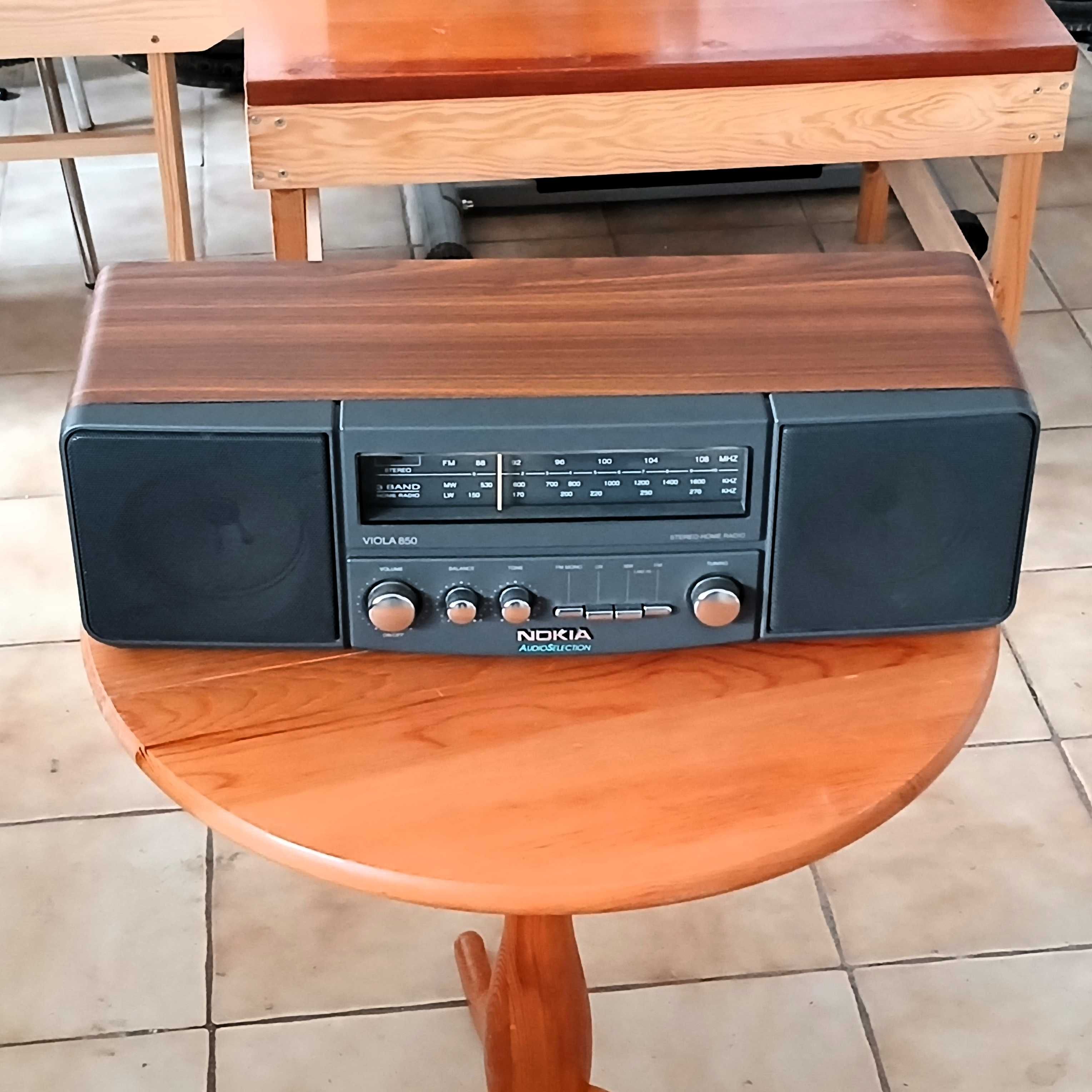 Rádio Nokia Viola 850