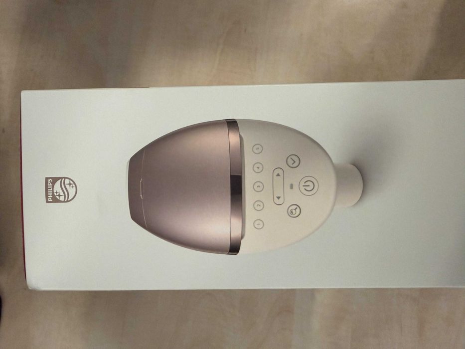 Depilator Philips Lumea 9900 IPL BRI977/00