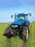 New Holland TM 125  New Holland TM125, przedni TUZ + hydraulika, klimatyzacja, od rolnika