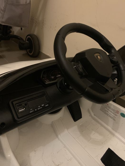 Детский электромобиль  LAMBORGHINI на радиоуправлении