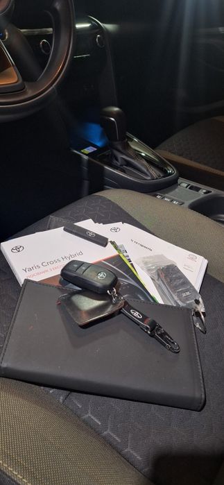 Продам Toyota Yaris Cross hybrid 2023
