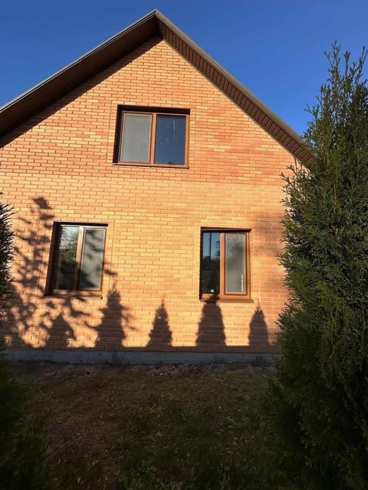 Тарасівка. Продаж будинку з виходом до водосховища