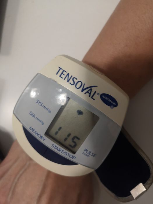 Ciśnieniomierz nadgarstkowy