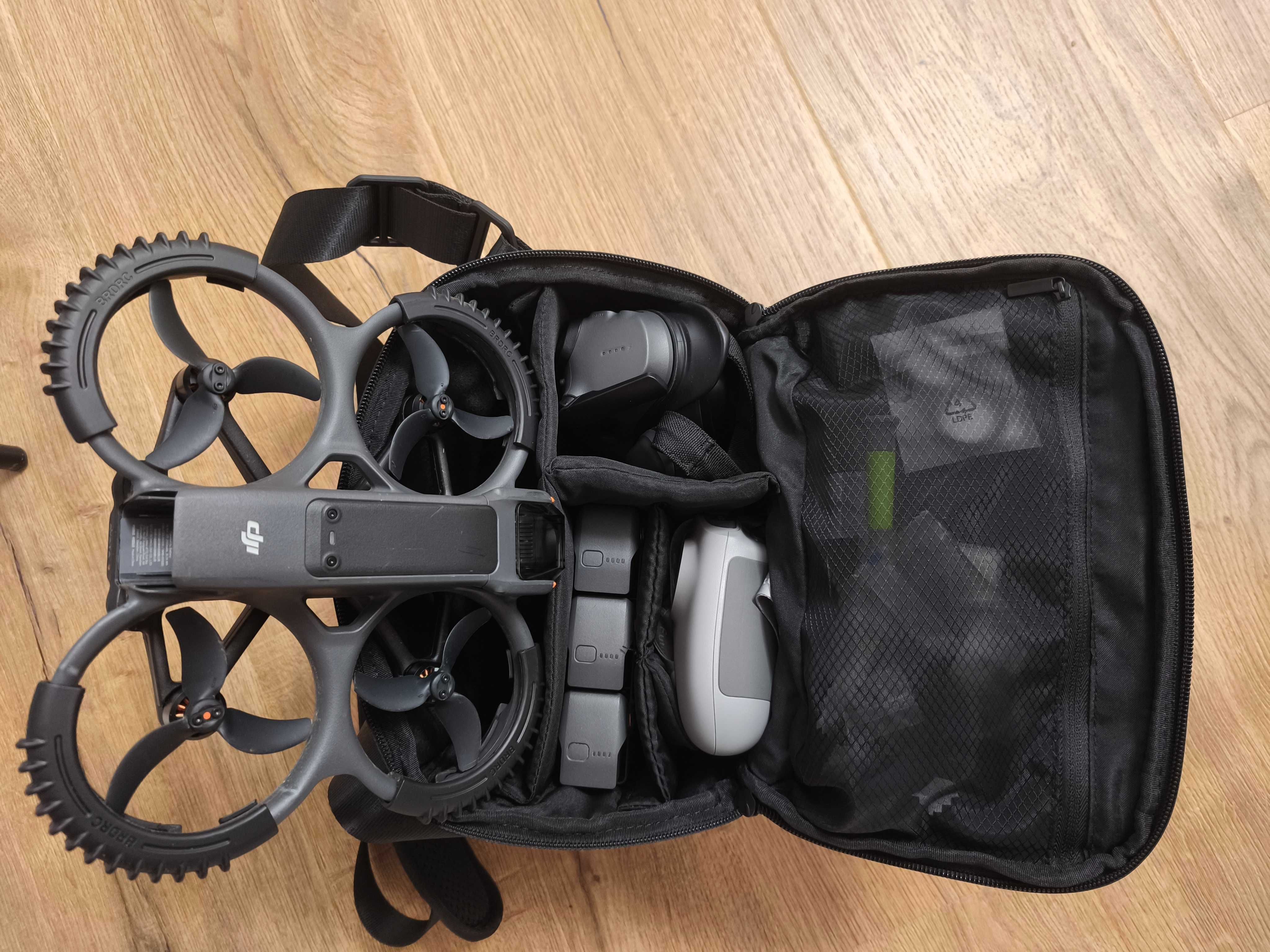 Dron DJI Avata 2 Fly More Combo