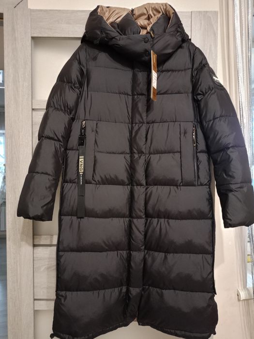 Женская зимняя курточка