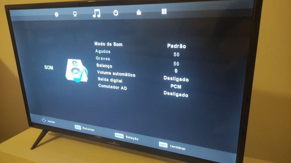 TV 32" HD Smart Tech