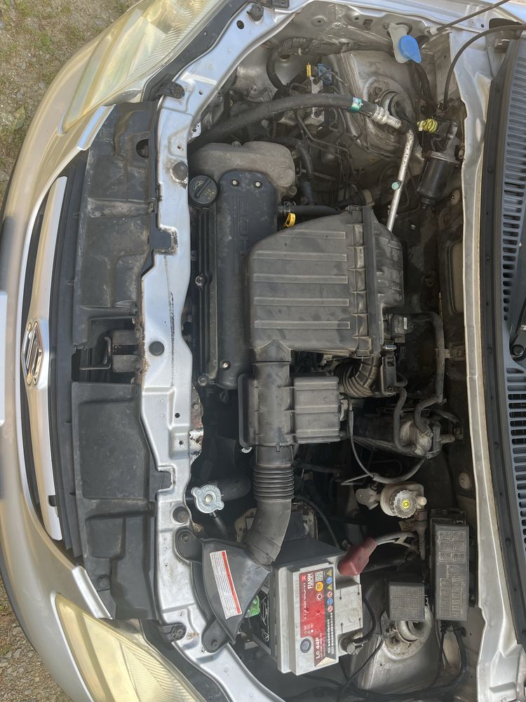 Suzuki Ignis 2004r 1.3