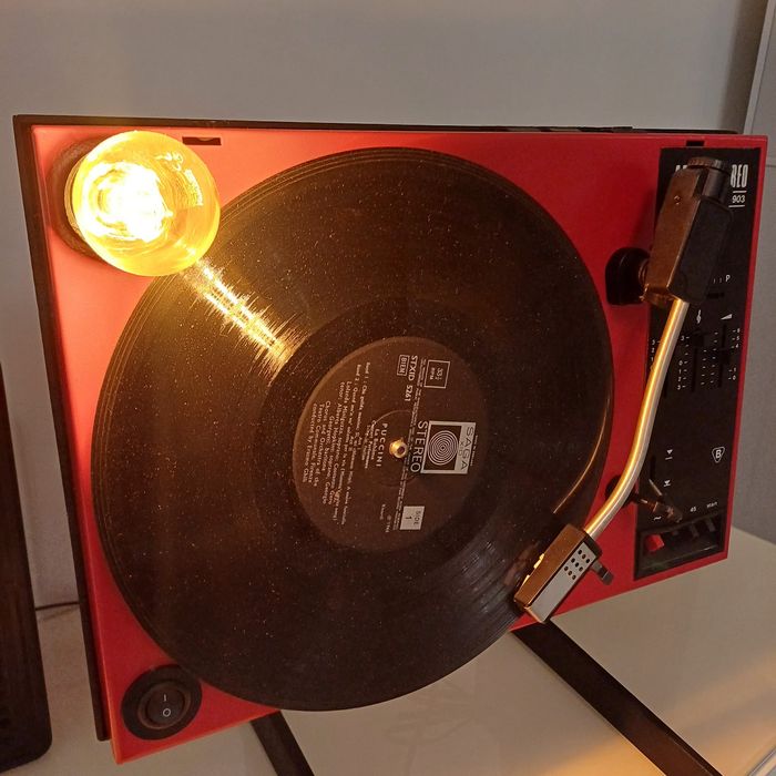 Retro-vintage dekoracja gramofon Artur