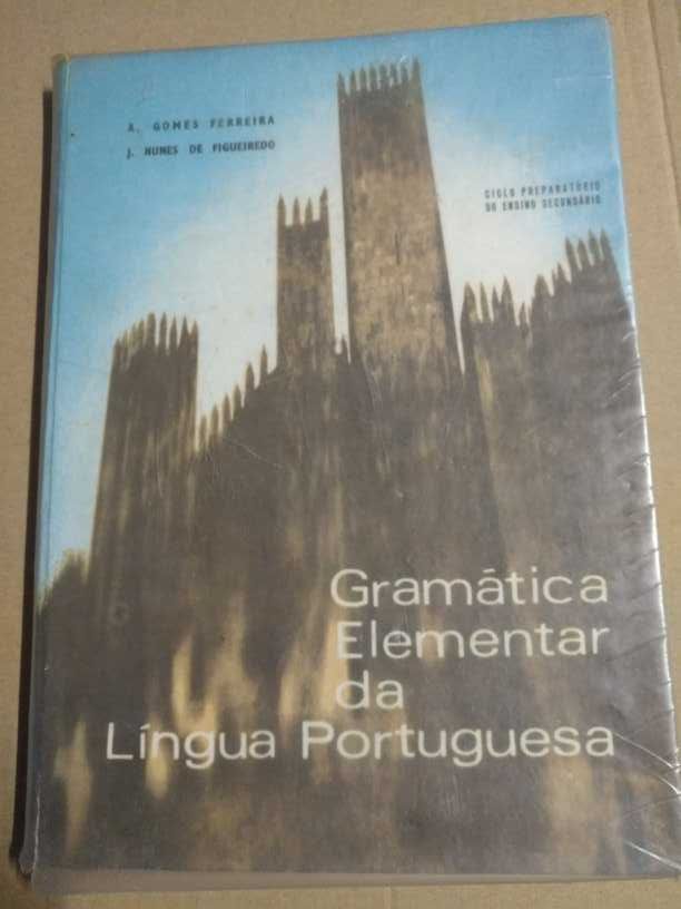 Vários livros de línguas