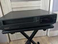 Odtwarzacz VHS Panasonic video magnetowid nv-l20 hq cassette recorder
