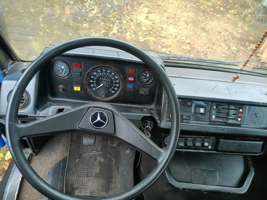 Эвакуатор Мерседес 307D обмен