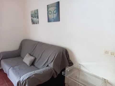 Apartamento T1 na Rua do Pinheiro, 124