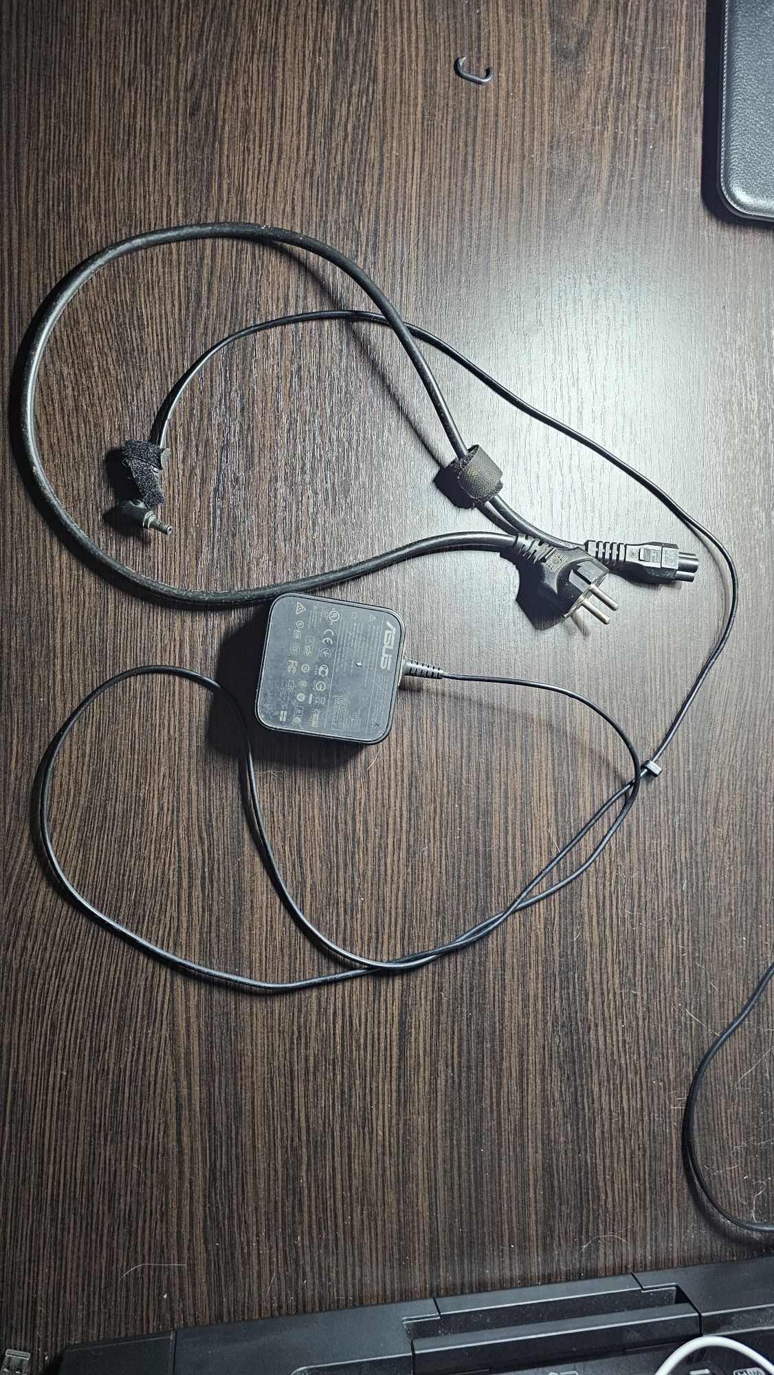 Продаю ноутбук Asus