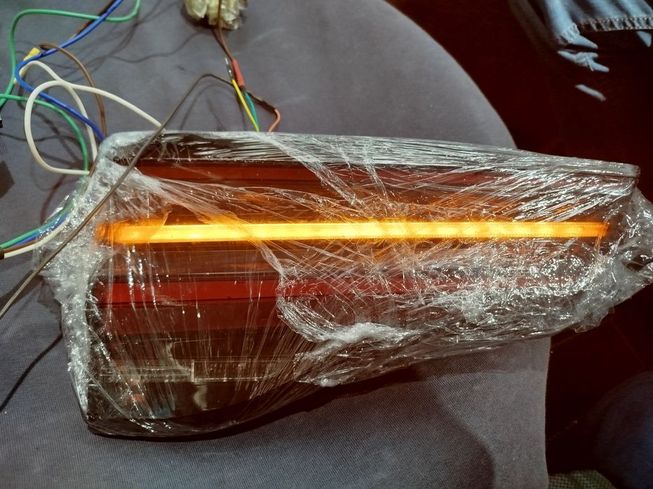 Переделка задних фонарей авто из США с Красных на Желтые.Замена диодов