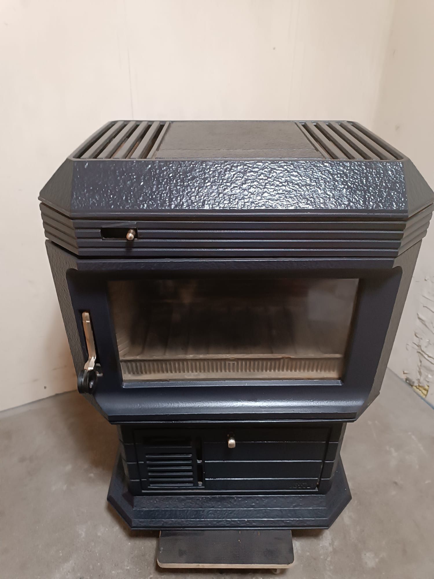 Jotul Betha kominek żeliwny koza piec