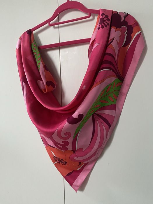 chusta kwadrat 88x89 cm