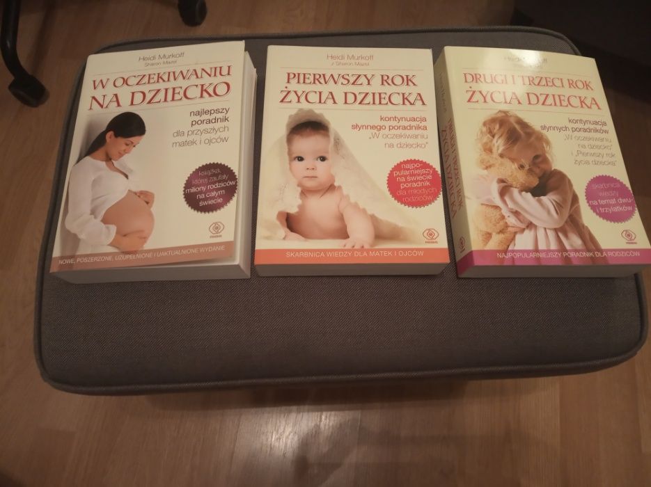 Książki z serii Murkoff:W oczekiwaniu na dziecko + dwie kolejne części