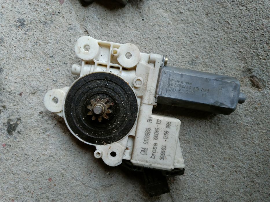 Pozostałości po signum 2.2 Direct

Alternator 10