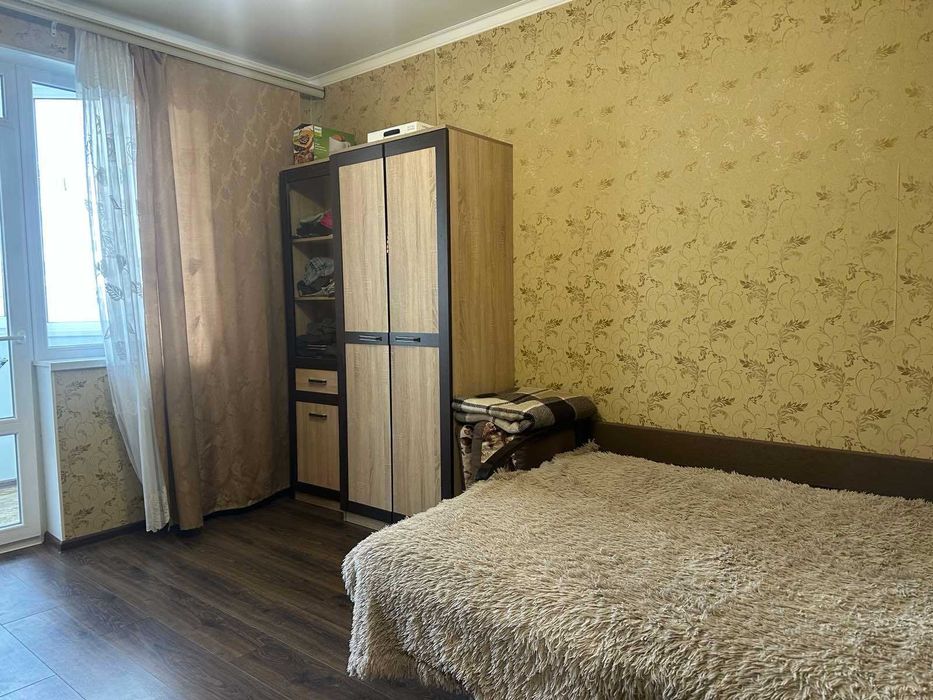 Квартира з АГВ у цегляному будинку. Можна під програми.