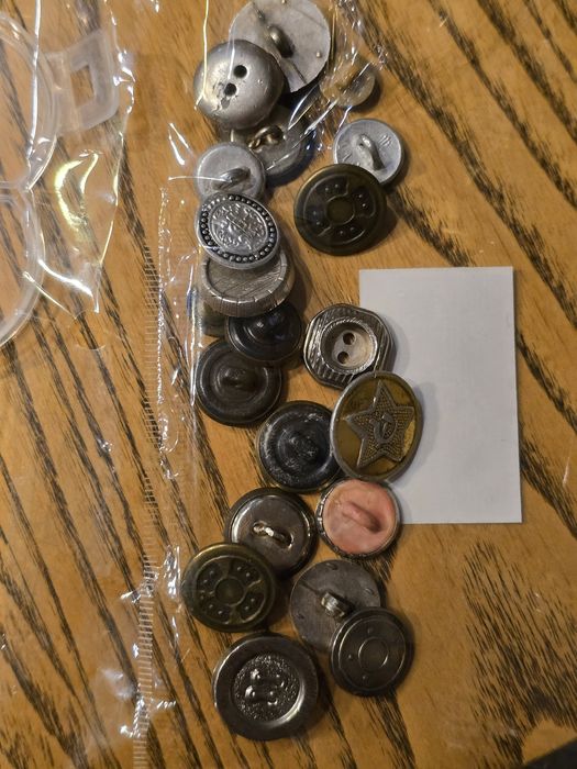 Вінтажні гудзики