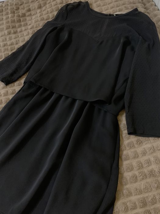 Чудове чорненьке пляттячко від бренду Mango