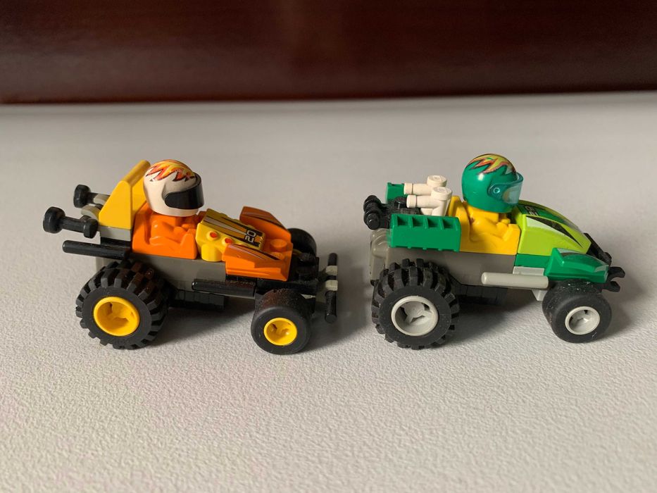 LEGO 4594: Maverick Sprinter & Hot Arrow