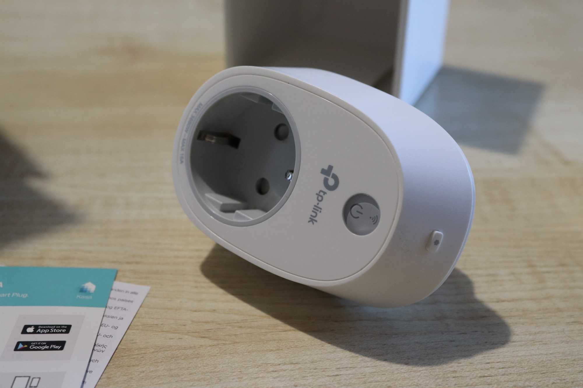 Розумна розетка TP-Link Smart Wi-Fi Plug HS100