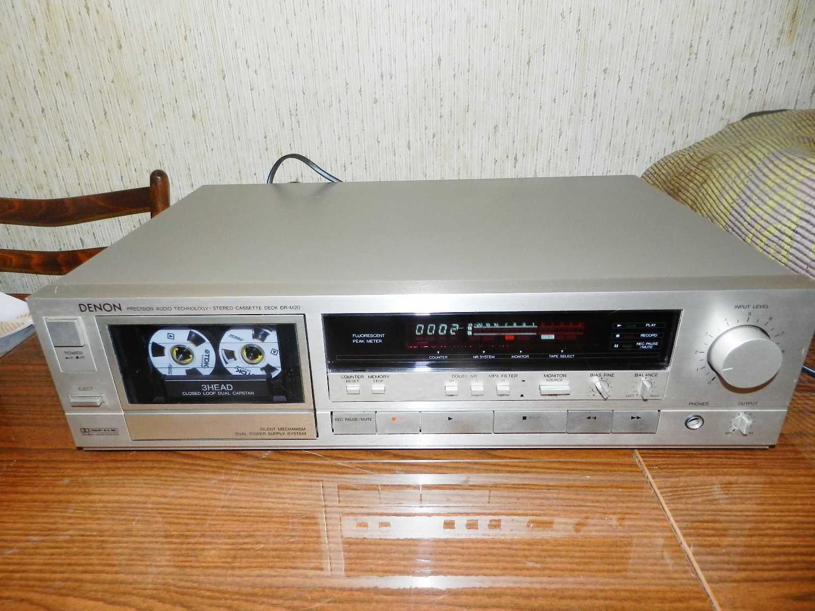 Denon DR-M 20 - винтажная кассетная дека , 3 головы( Япония )