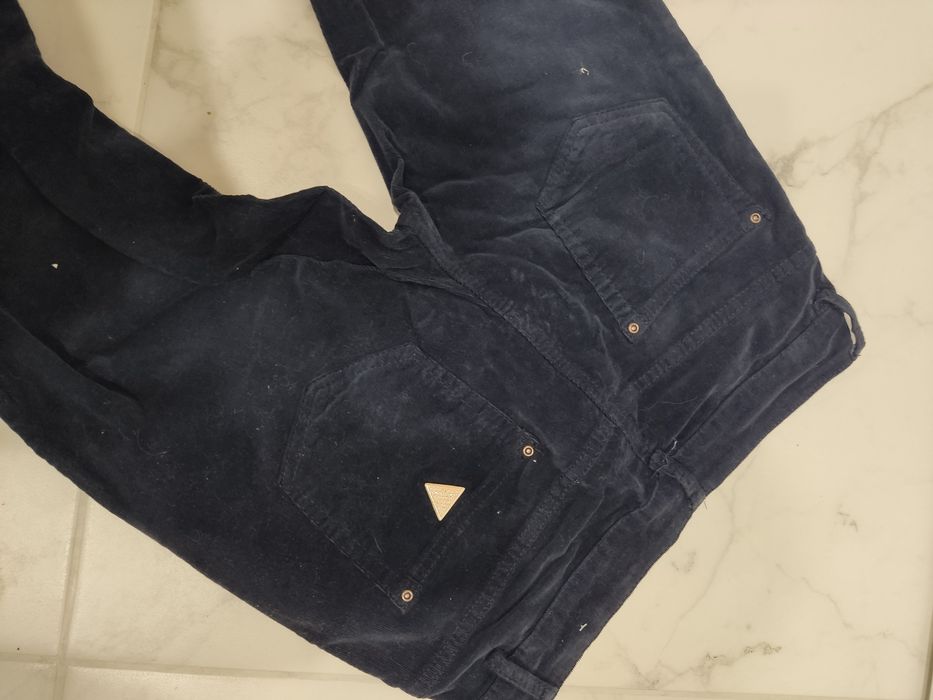 Віддам безкоштовно нові штани