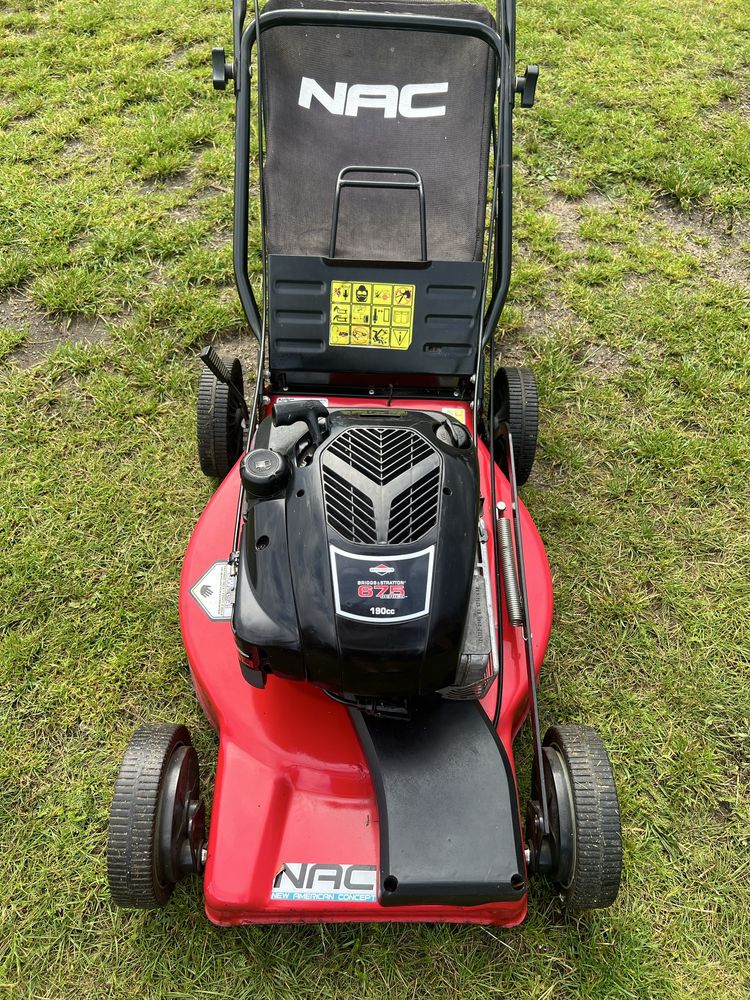 Kosiarka Briggs&stratton 675 series 6,0KM z koszem z napędem