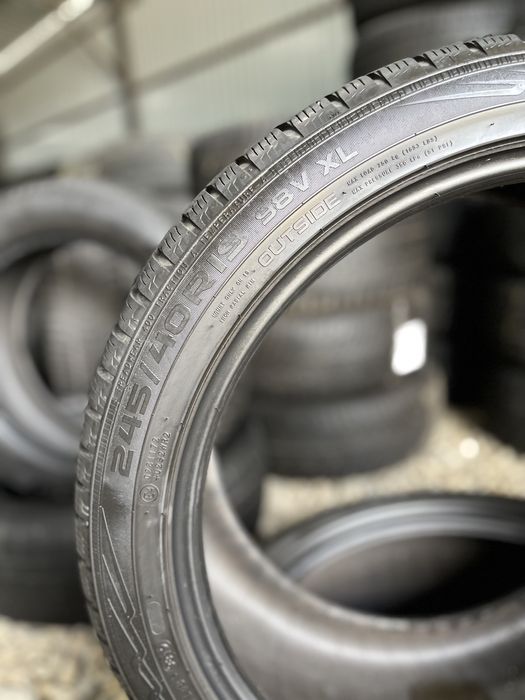 245/40 R19 2 шт. Nokian