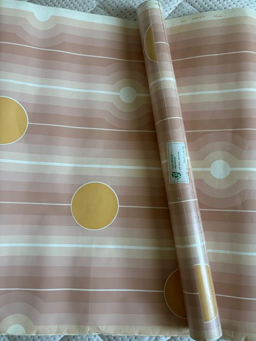 Nowa tapeta PRL zakupiona w 1977 roku rolka zapakowana z etykietą