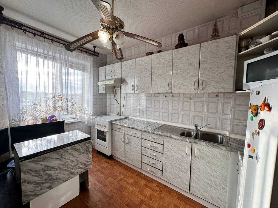 Продаж 2 кімнатної квартири в районі Піонерськоі( м-н Гурман).