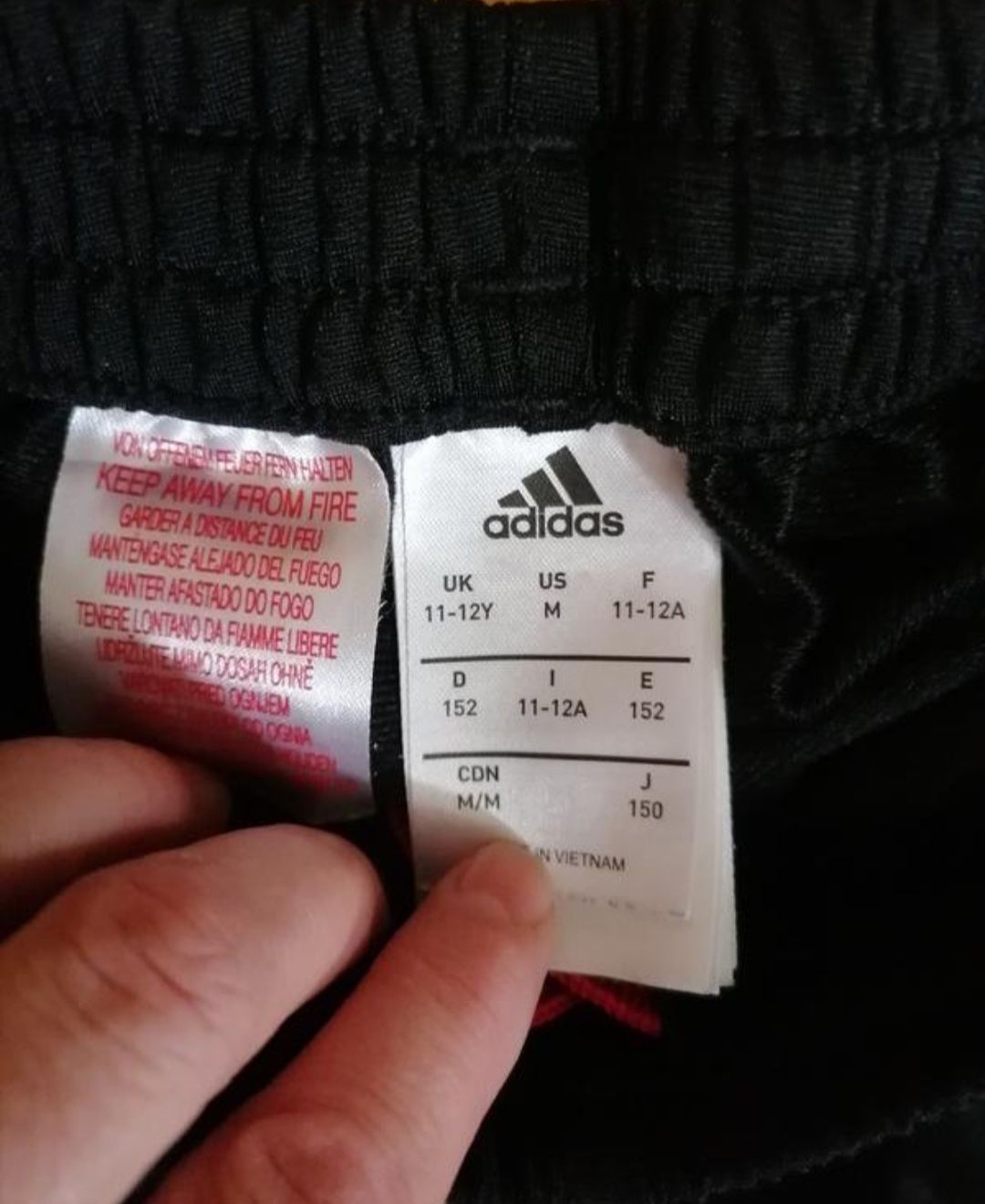 Спортивные штаны детские фирмы Adidas оригинал