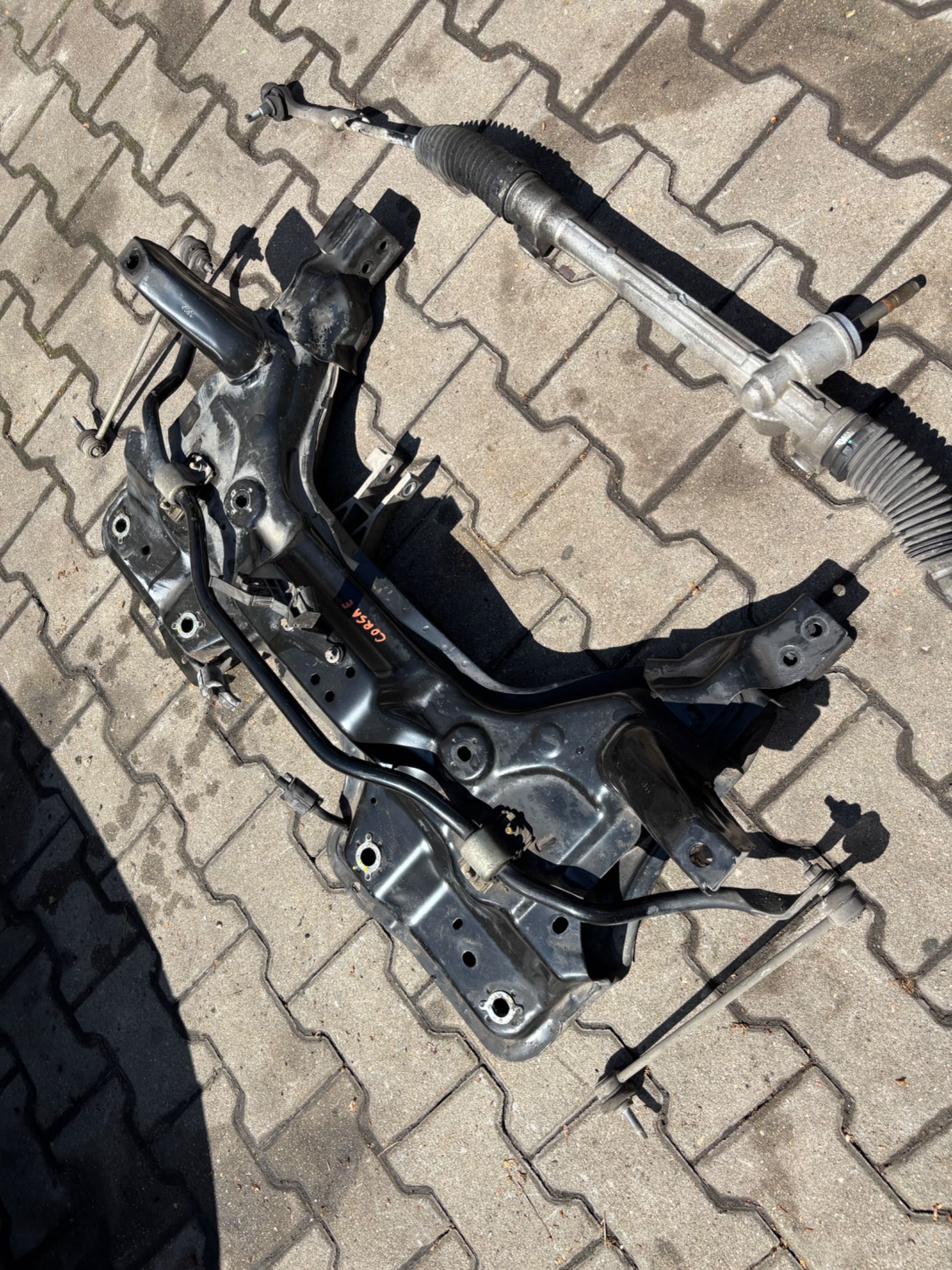 Trawers sanki wózek Opel Corsa E