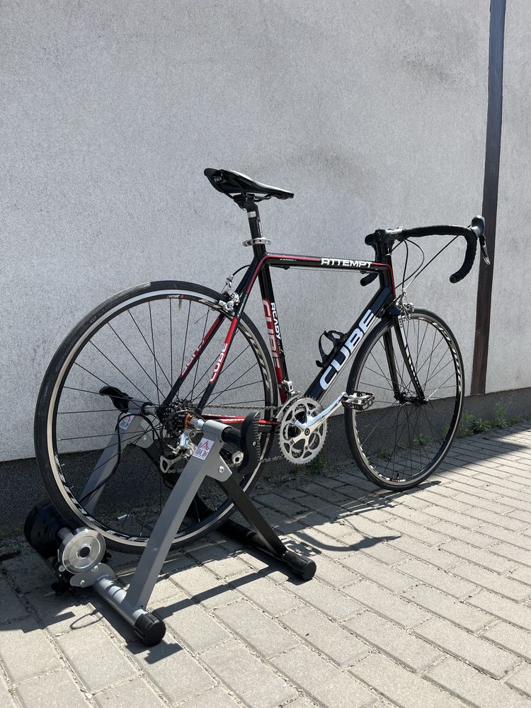 Rower szosowy CUBE ATTEMPT