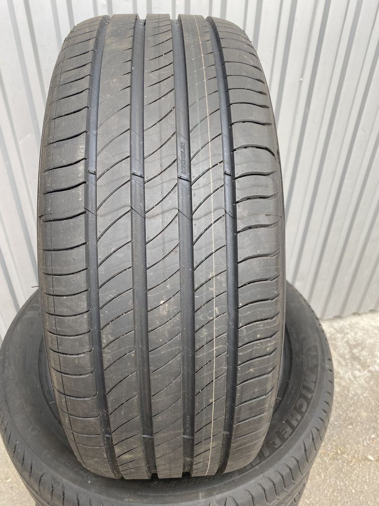 Michelin primacy4 235/50/19