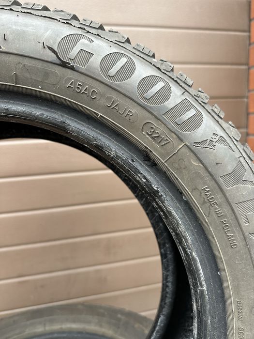 165/65 r14 Goodyear UltraGrip 8