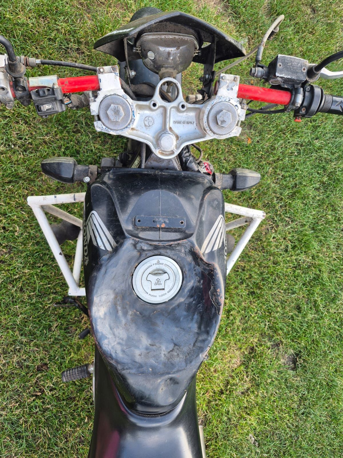 CBR 125 JC34 stunt