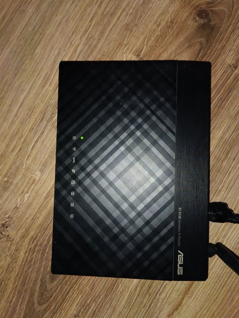 Роутеру ASUS  б/у