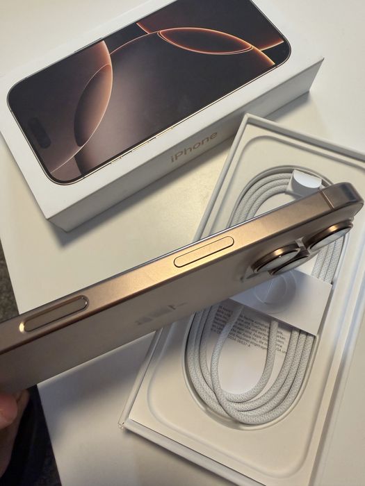 Iphone 16 Pro Desert Titanium 128gb
