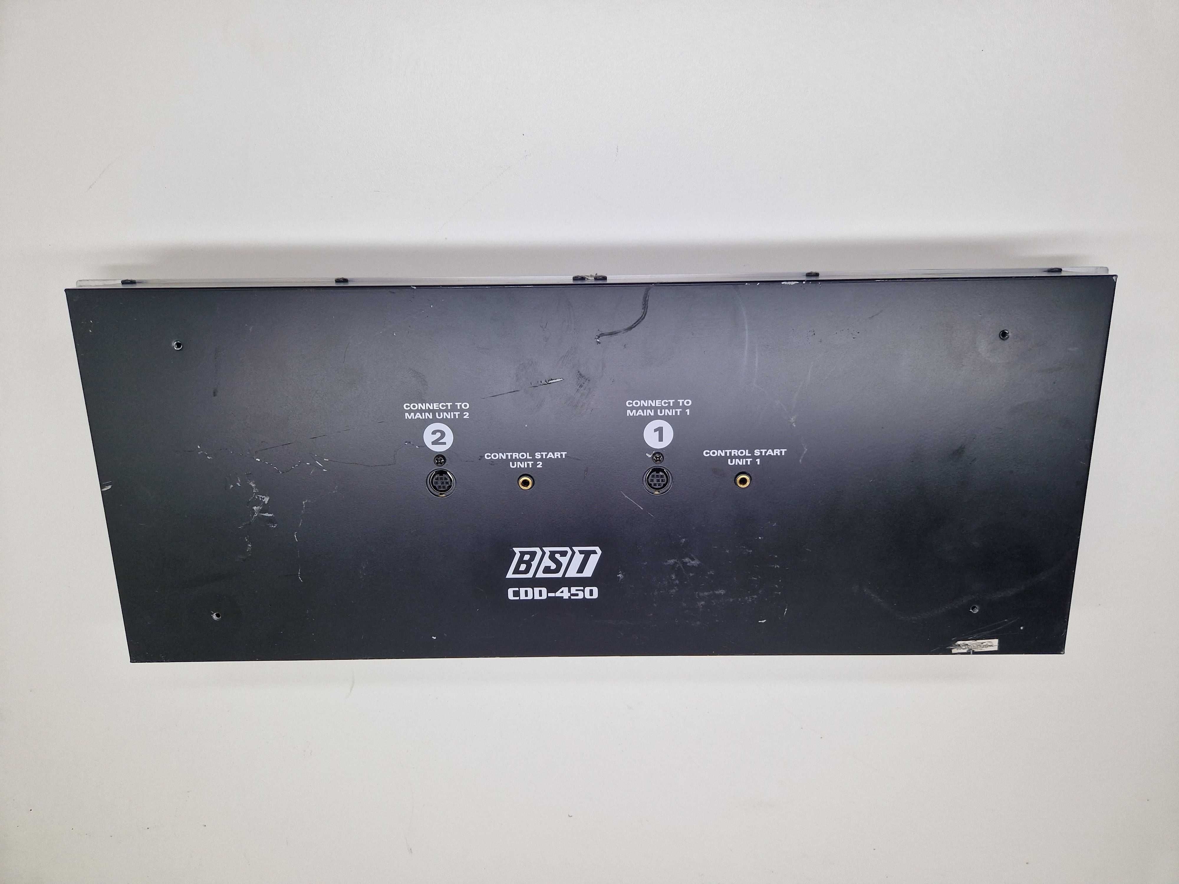 Konsola DJ BST CDD-450 pod podwójny odtwarzacz CD
