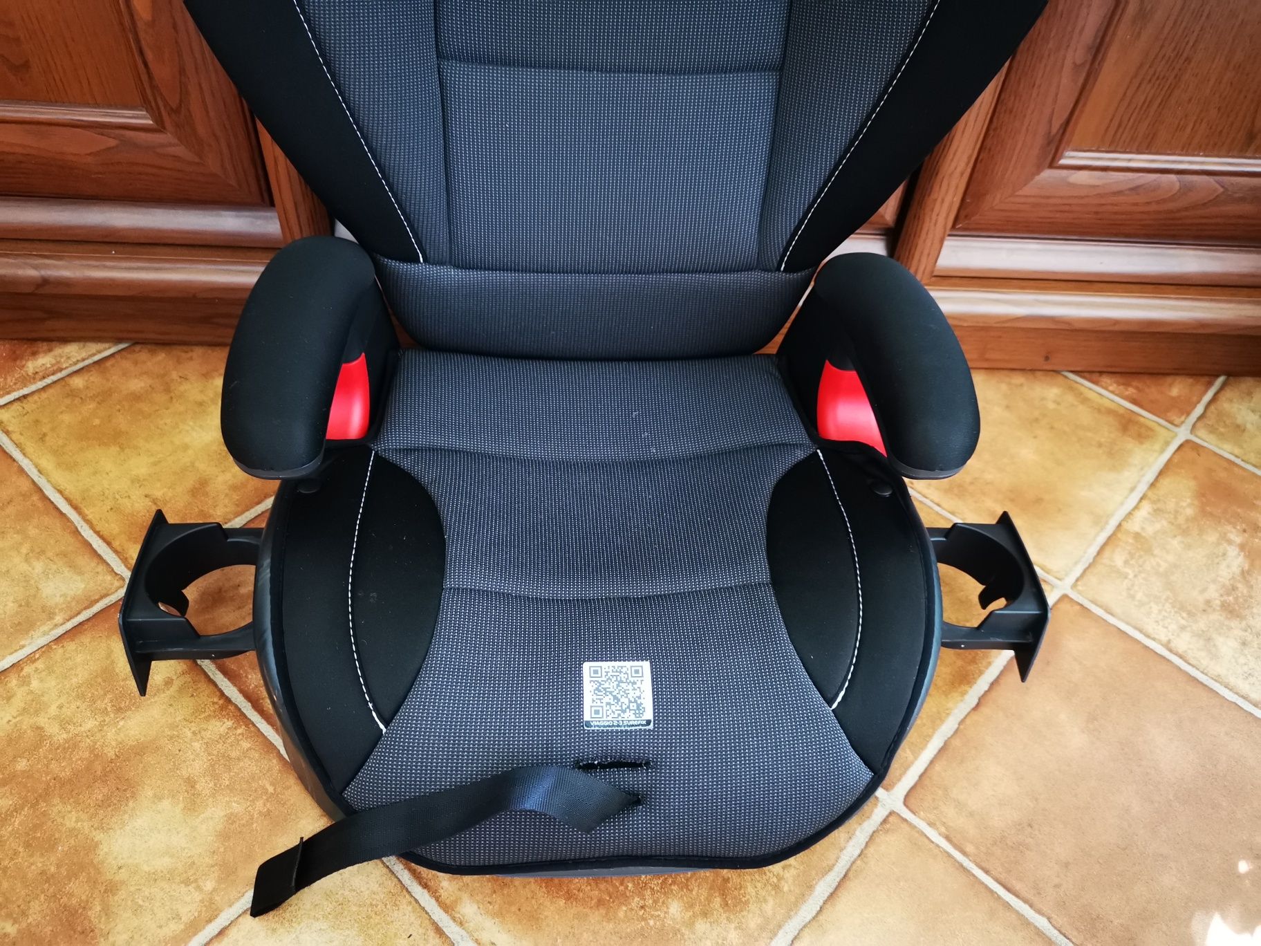 Автокрісло Peg-Perego Viaggio Surefix  бустер Isofix