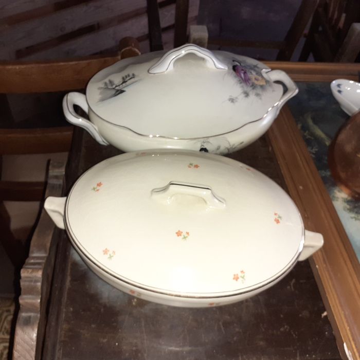 Terrinas antigas vista alegre /pratos antigos/artigos de decoração