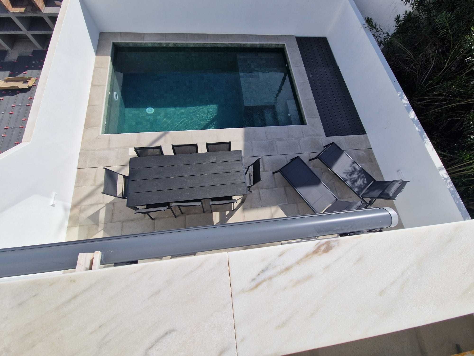 Disponível a partir de outubro - 400m Praia Manta Rota