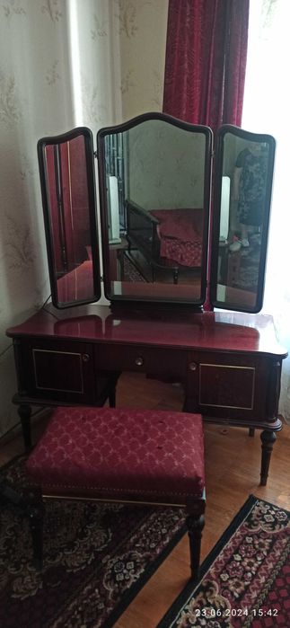 Продам меблі від спальні "Режанс". Терміново