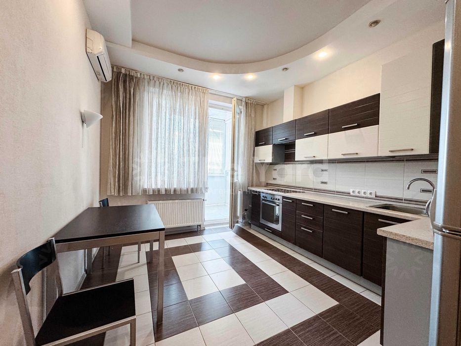 Продаж 1-к квартири 53 кв.м Підвисоцького 6-В, метро Звіринецька